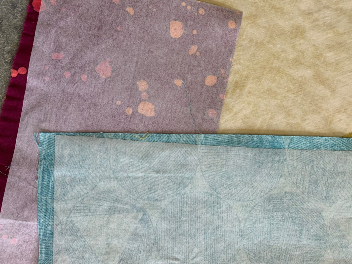 Detailed steps for making no-sew patterned cloths.